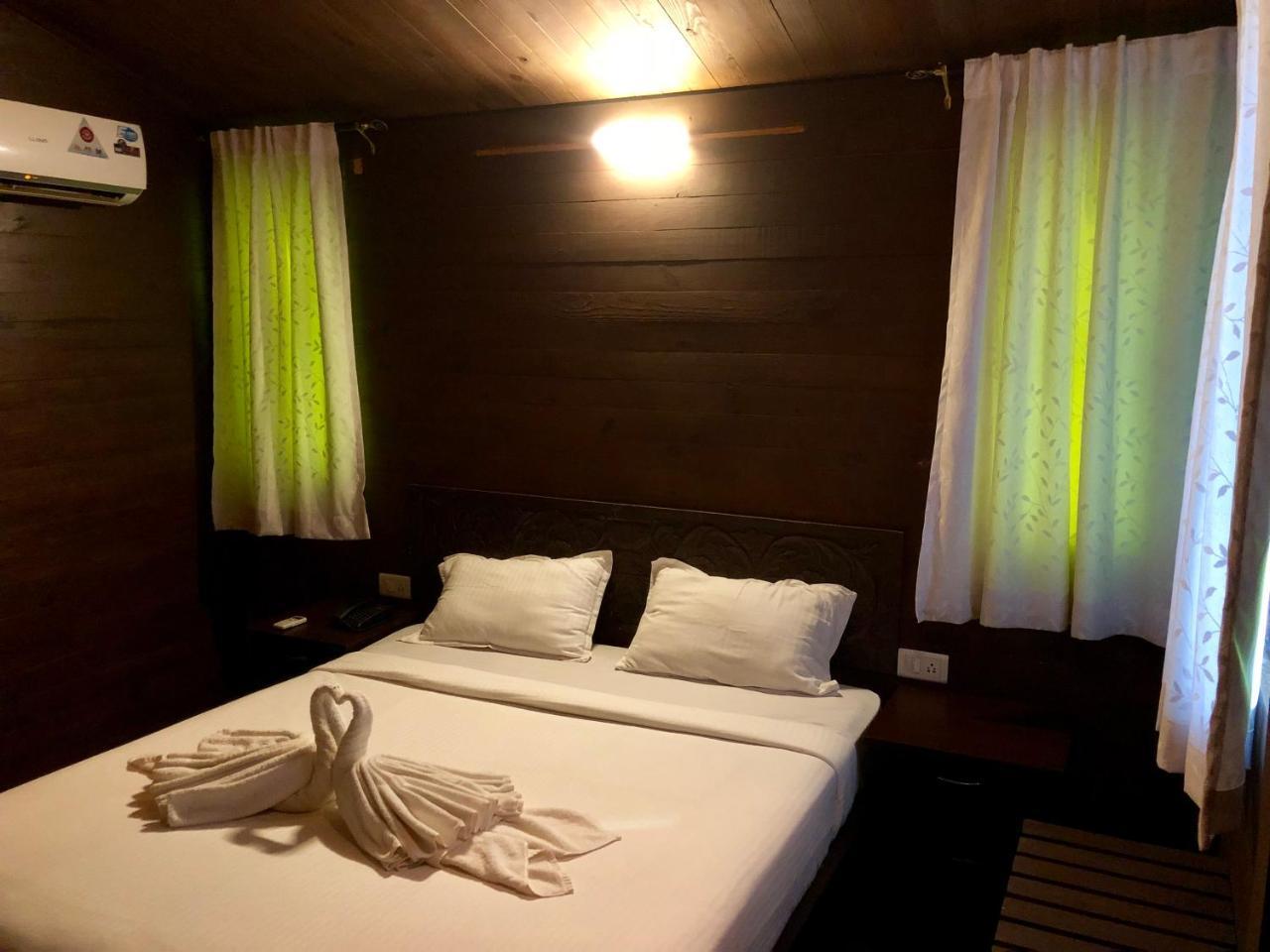 Mandrem Village Resort Exterior foto